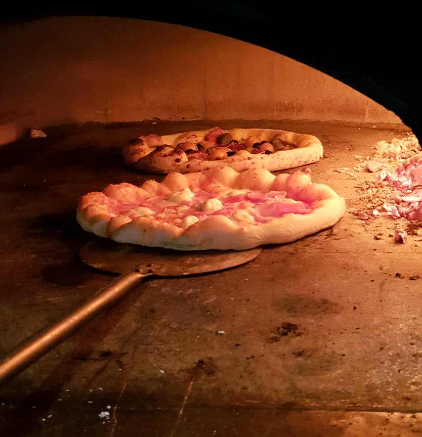 Pri Cesarju, Napolitanska Pizzeria